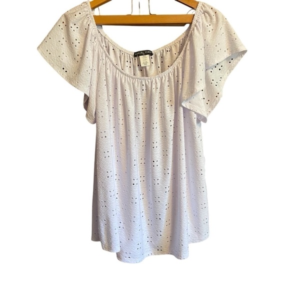 Kim & Cami White Stretchy Eyelet Top -Size 2X NWT- - Picture 1 of 8